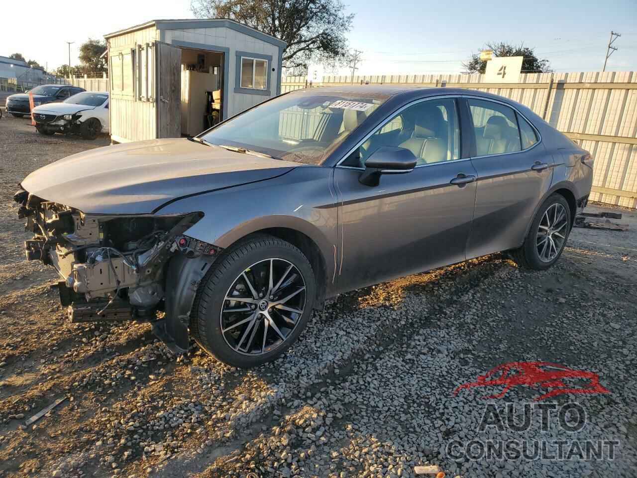 TOYOTA CAMRY 2024 - 4T1G11AK0RU235467