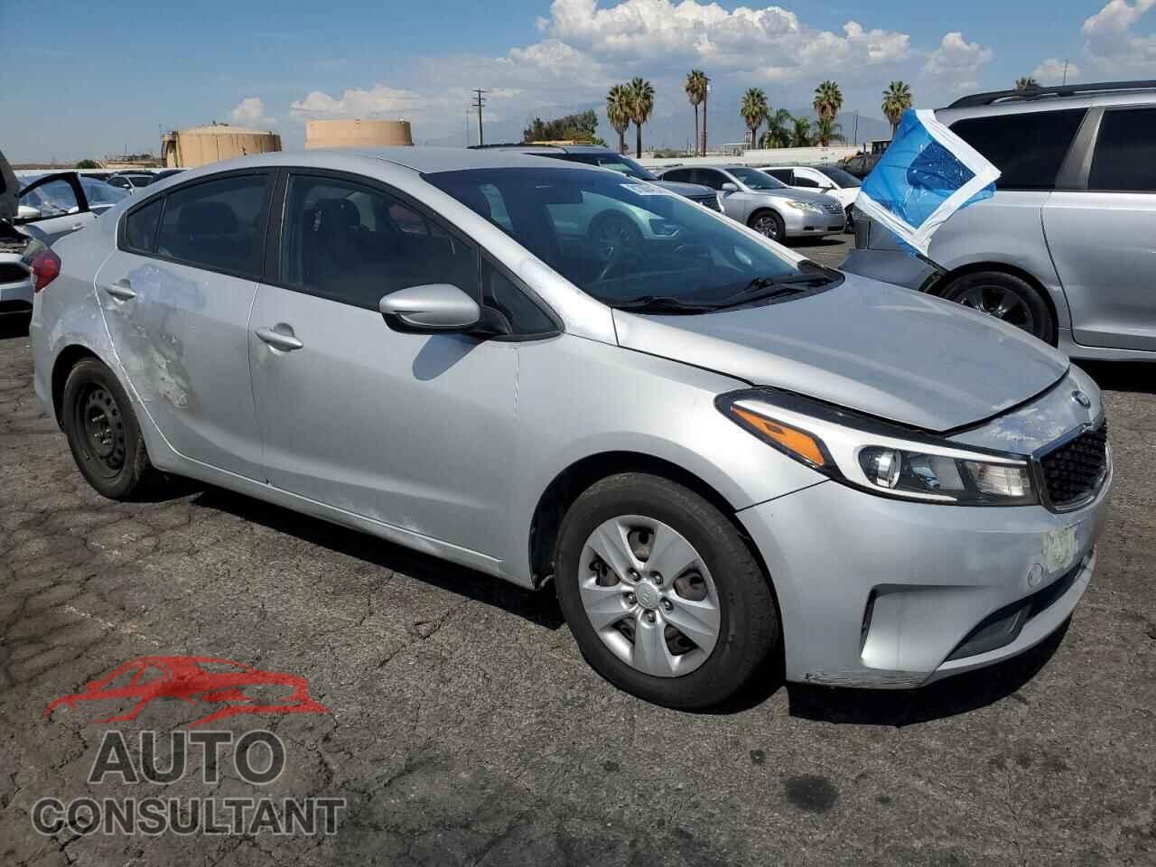KIA FORTE 2017 - 3KPFK4A74HE120538