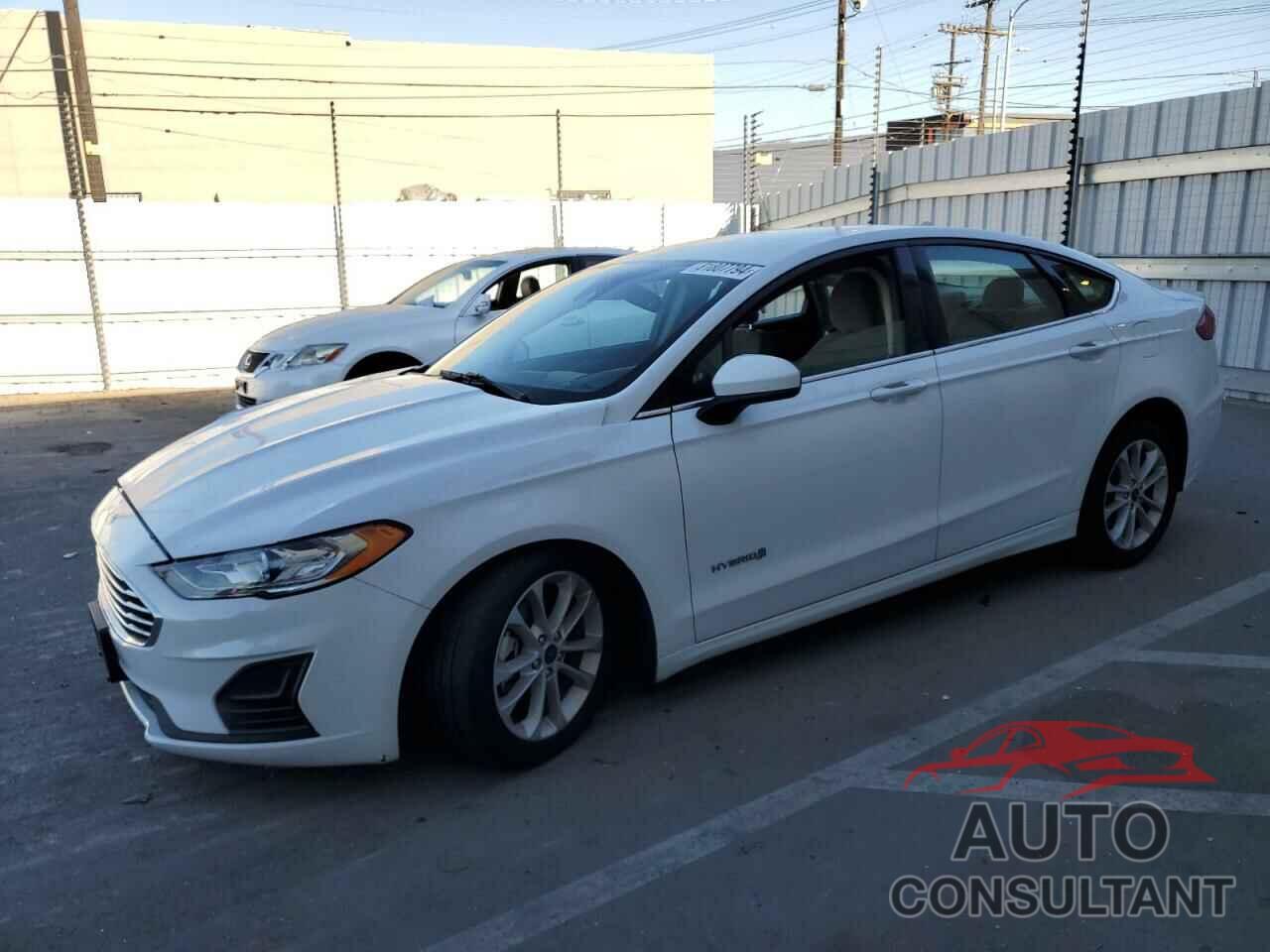 FORD FUSION 2019 - 3FA6P0LU8KR188876