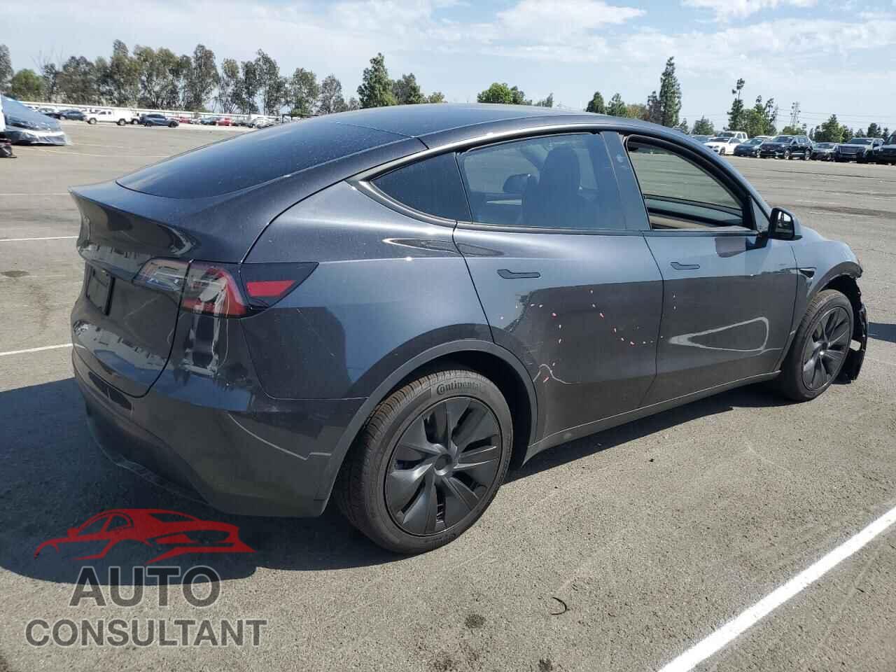 TESLA MODEL Y 2025 - 7SAYGDED1SF239968
