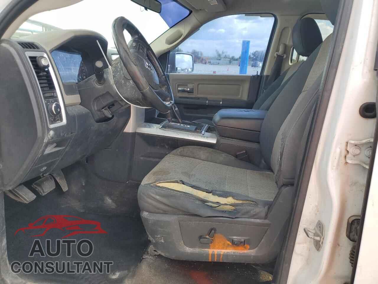 DODGE RAM 1500 2012 - 1C6RD7LT9CS285789
