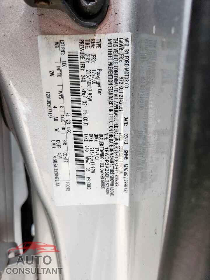 FORD FOCUS 2013 - 1FADP3K23DL282609