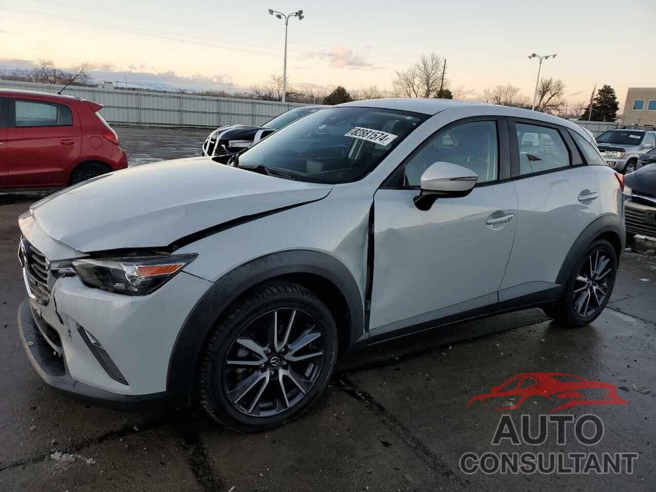 MAZDA CX-3 2018 - JM1DKFC77J1324274