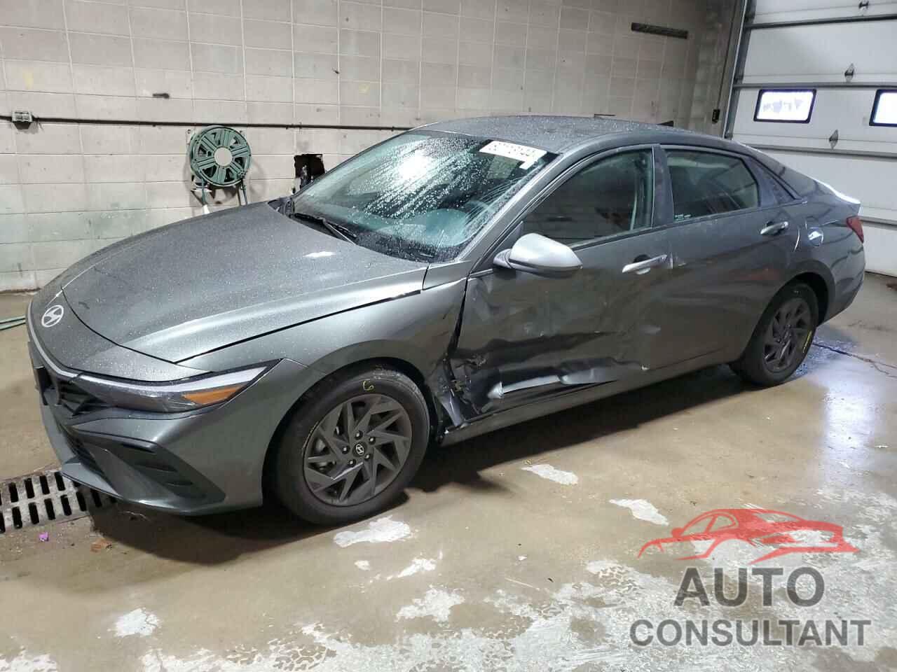 HYUNDAI ELANTRA 2024 - KMHLM4DG3RU689260