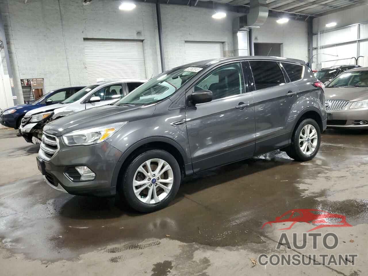 FORD ESCAPE 2017 - 1FMCU9GD3HUC66823