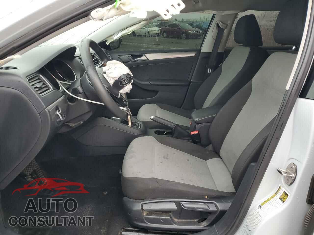 VOLKSWAGEN JETTA 2017 - 3VW2B7AJ6HM350872