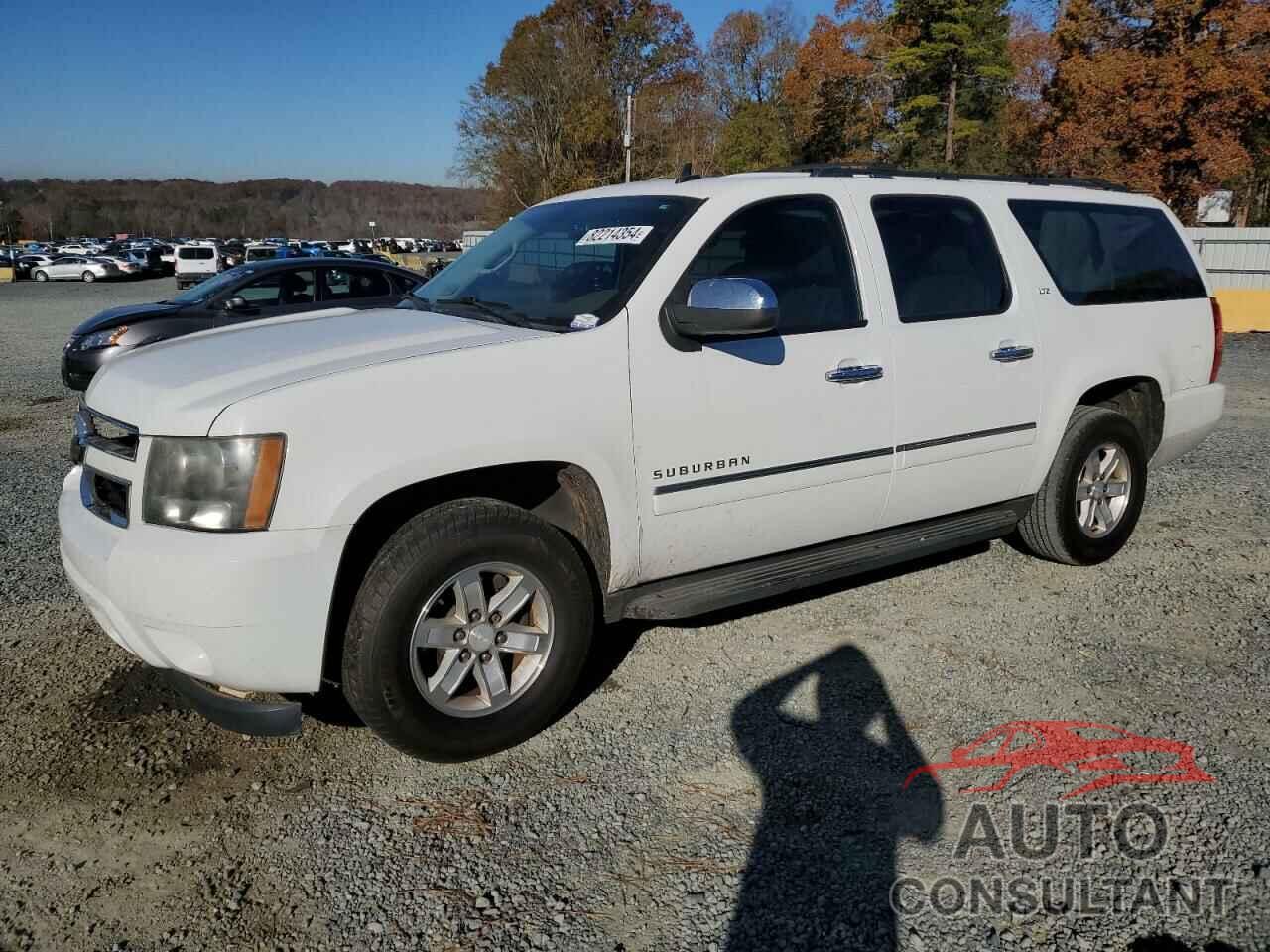 CHEVROLET SUBURBAN 2011 - 1GNSKKE34BR238313