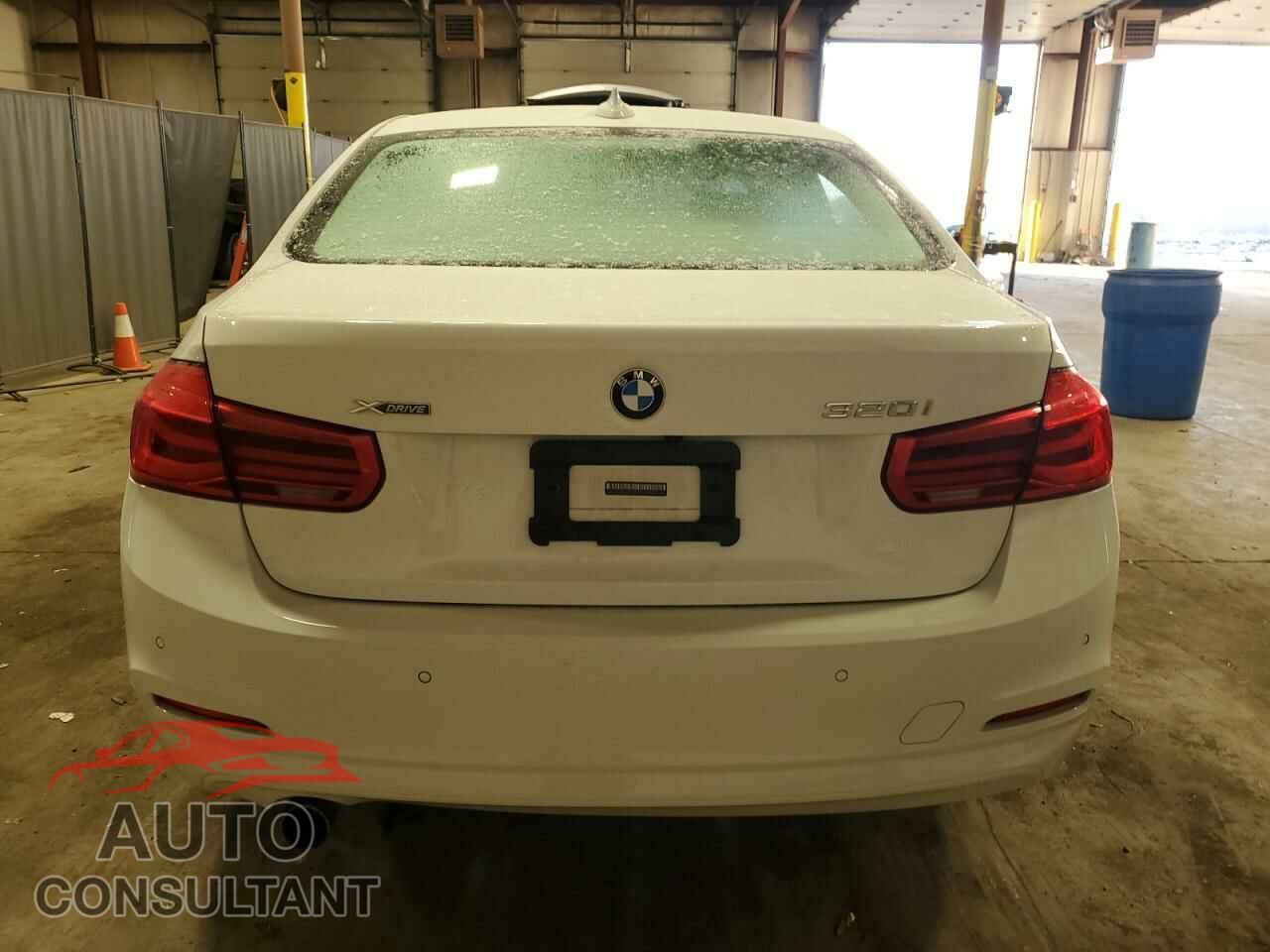 BMW 3 SERIES 2016 - WBA8E5G58GNU21865