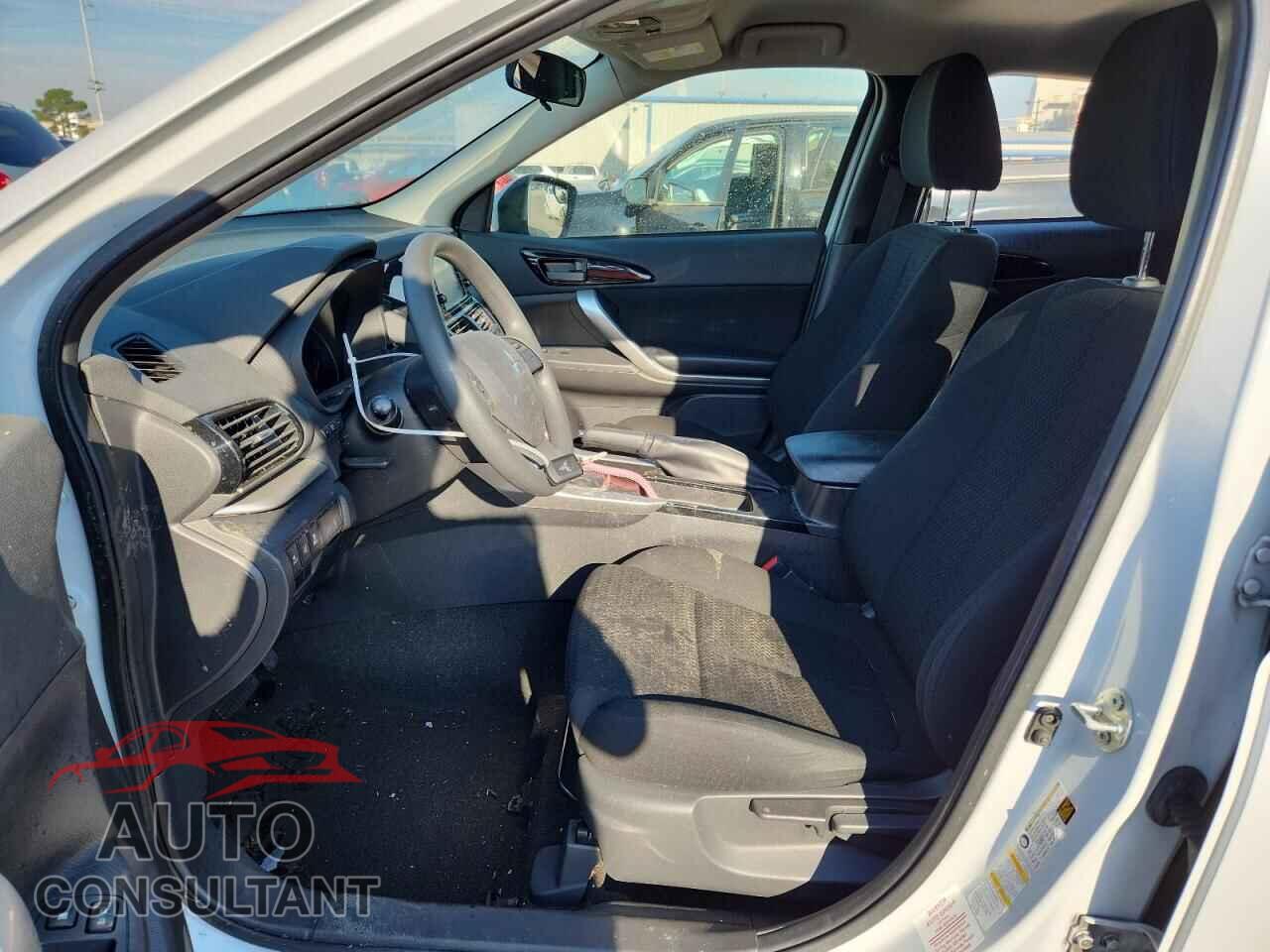 MITSUBISHI ECLIPSE 2022 - JA4ASUAA0NZ003295