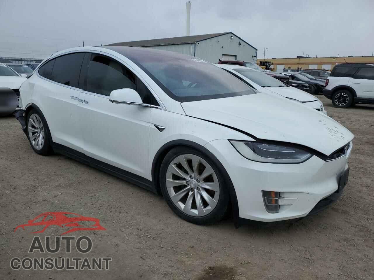 TESLA MODEL X 2017 - 5YJXCBE27HF048961