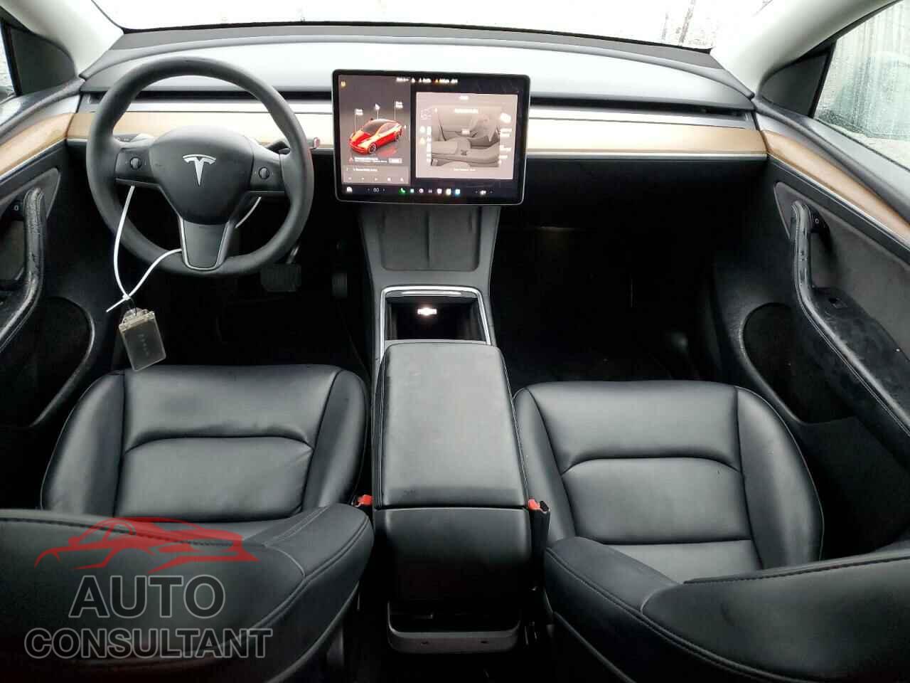 TESLA MODEL Y 2023 - 7SAYGDEE9PF637686