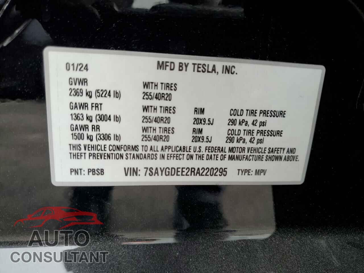 TESLA MODEL Y 2024 - 7SAYGDEE2RA220295