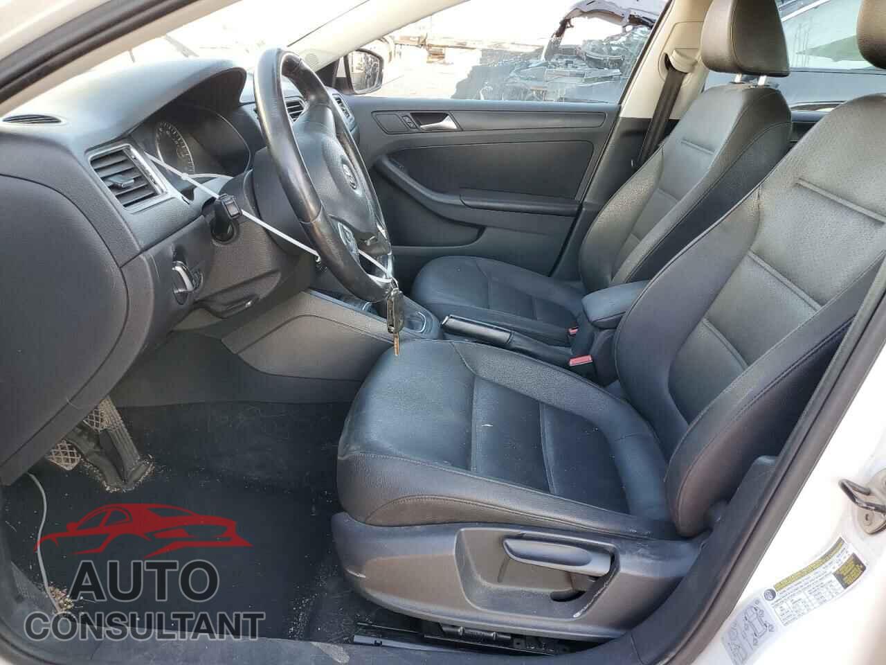 VOLKSWAGEN JETTA 2012 - 3VWBX7AJ0CM344043