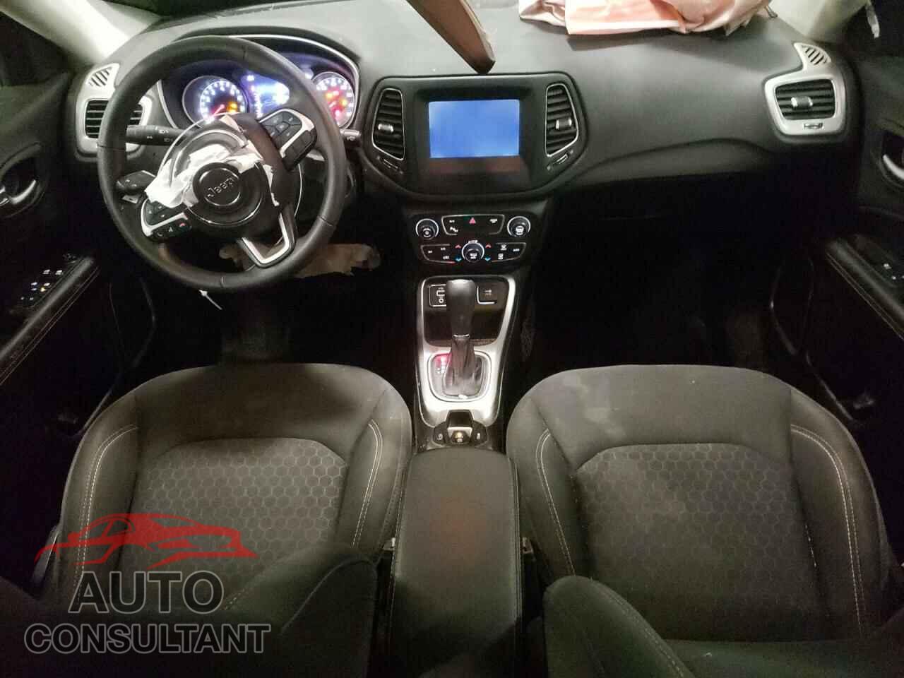 JEEP COMPASS 2018 - 3C4NJCAB7JT486699