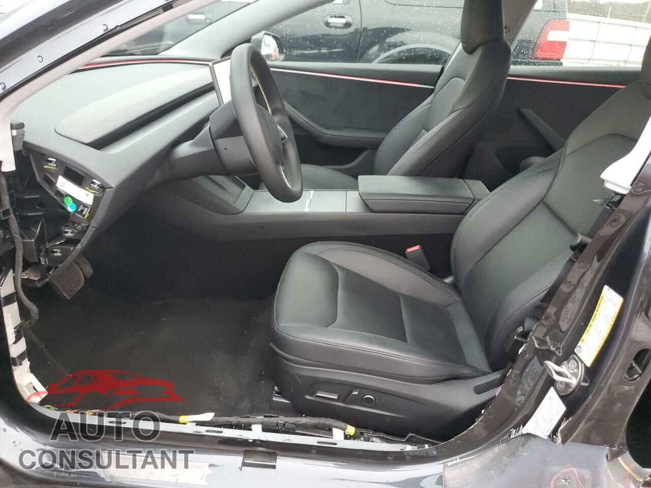 TESLA MODEL 3 2024 - 5YJ3E1EB4RF743063