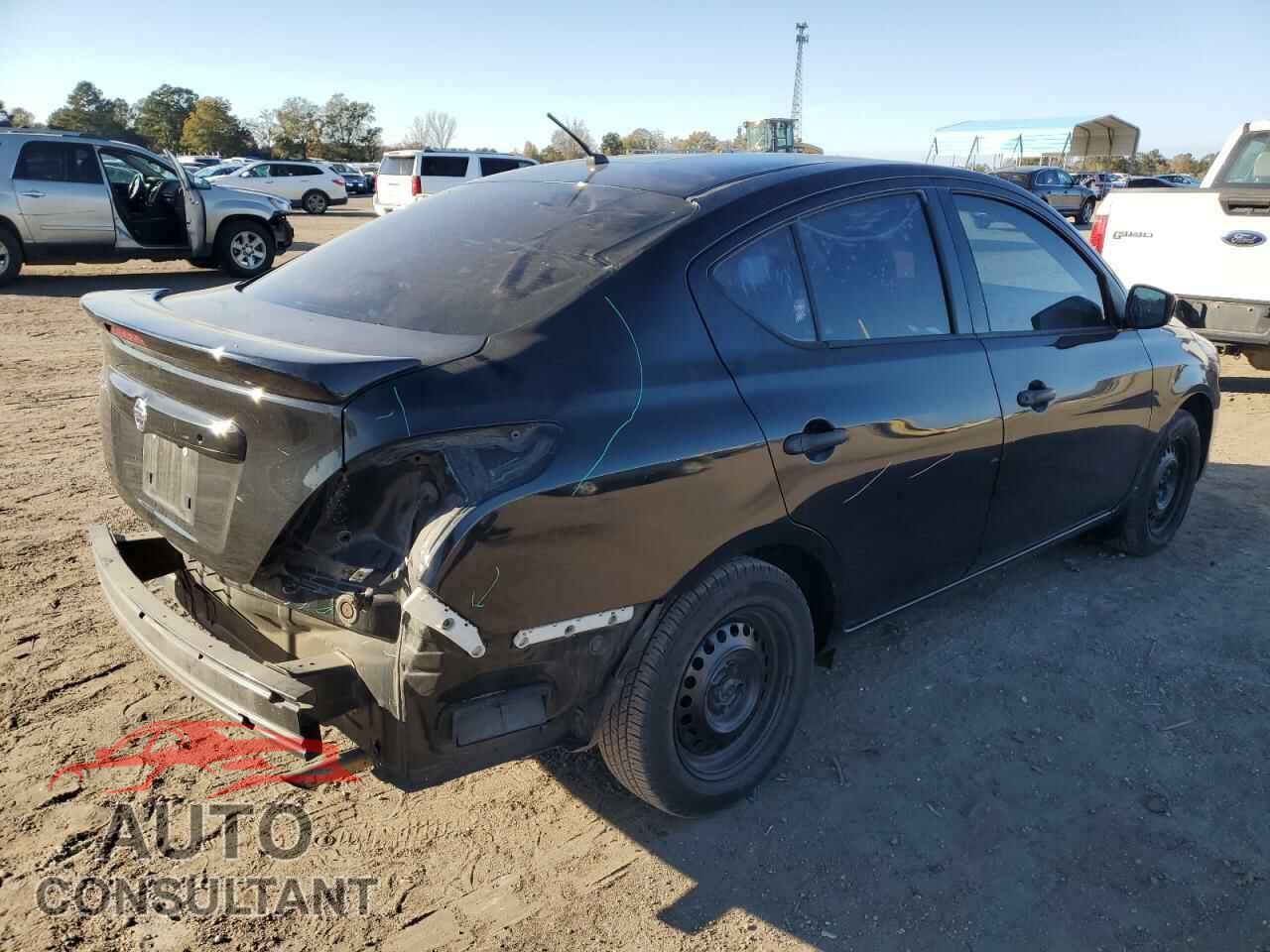 NISSAN VERSA 2017 - 3N1CN7AP3HL902159