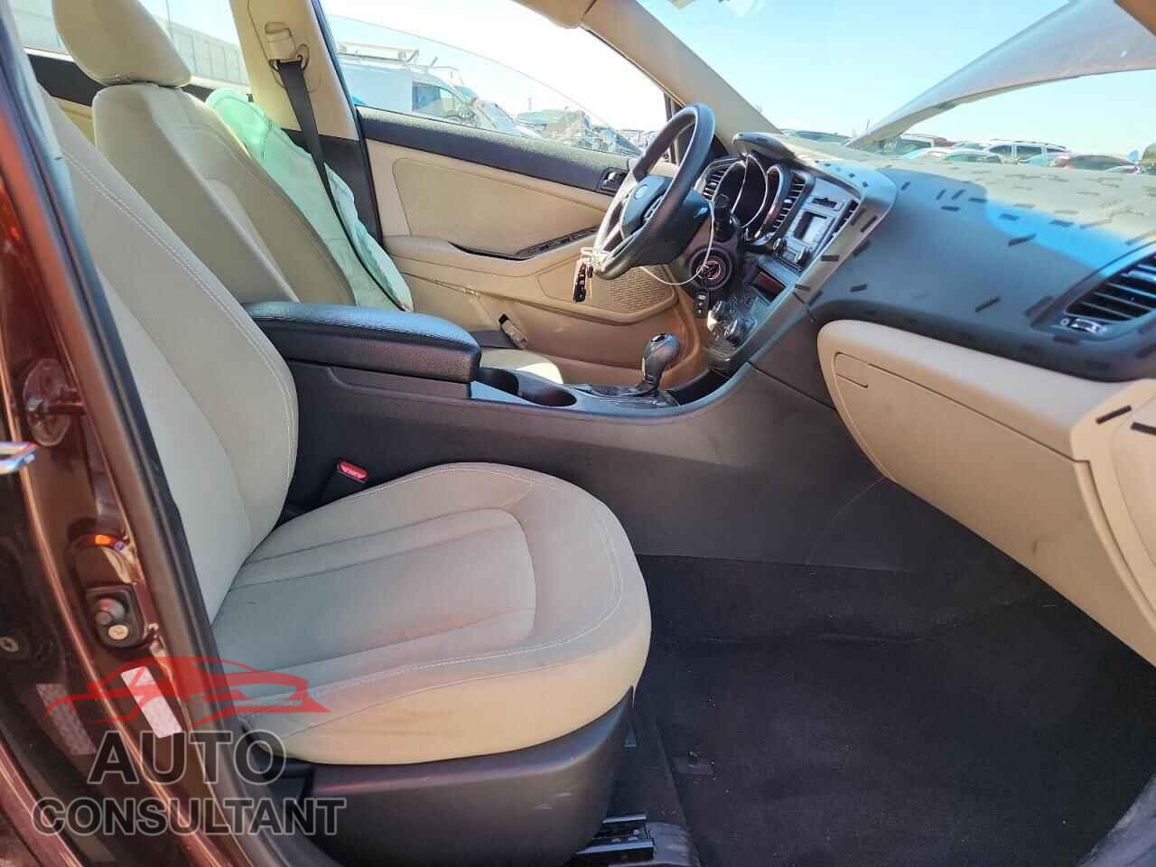 KIA OPTIMA 2011 - KNAGM4A72B5065148