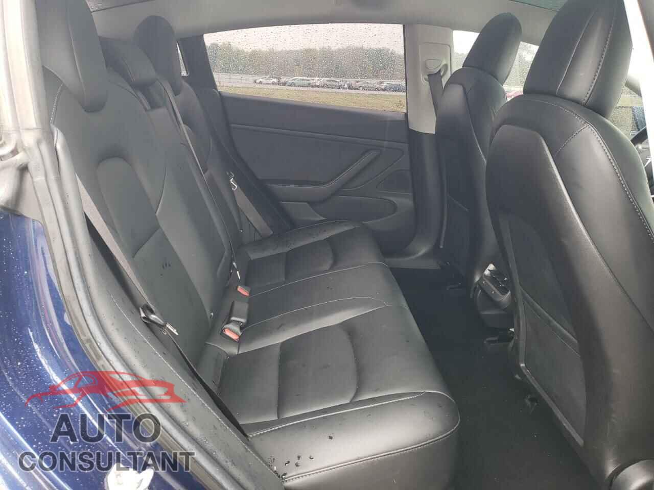 TESLA MODEL 3 2018 - 5YJ3E1EB2JF105401