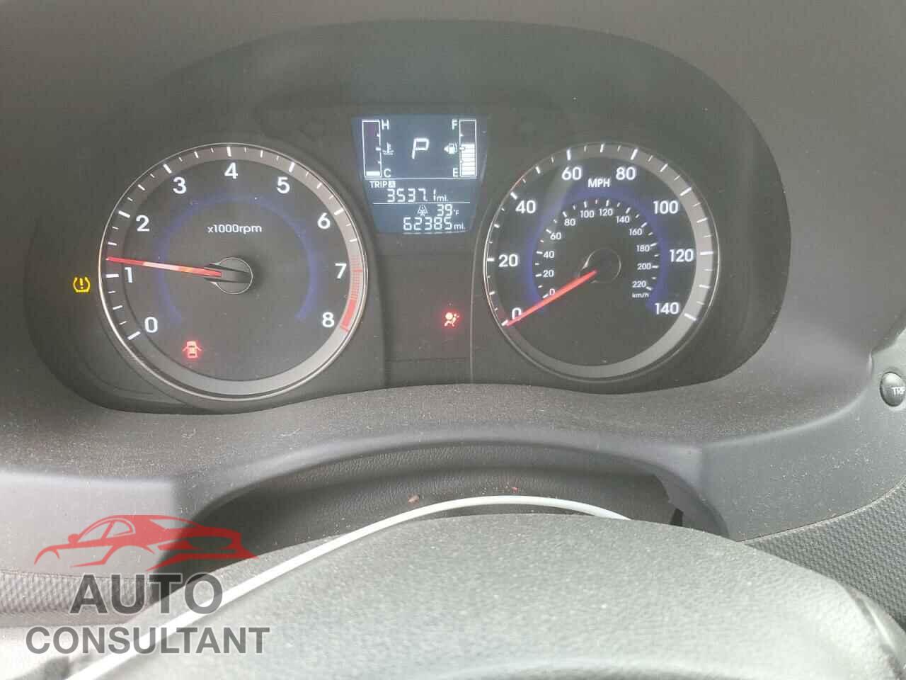 HYUNDAI ACCENT 2017 - KMHCT4AE5HU183465