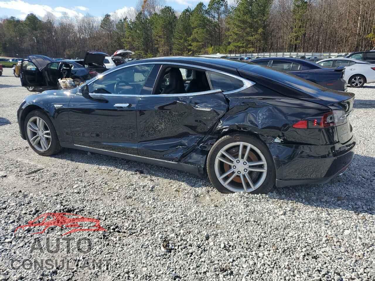 TESLA MODEL S 2015 - 5YJSA1E29FF104325