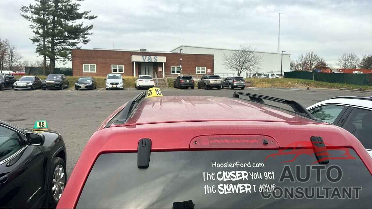 FORD ESCAPE 2010 - 1FMCU0DG6AKD18182