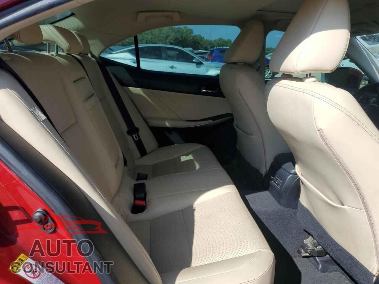 LEXUS IS 2015 - JTHBF1D29F5054576