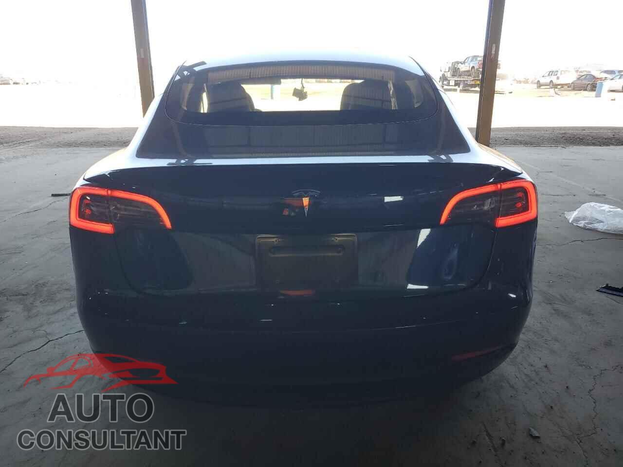 TESLA MODEL 3 2021 - 5YJ3E1EA8MF030621
