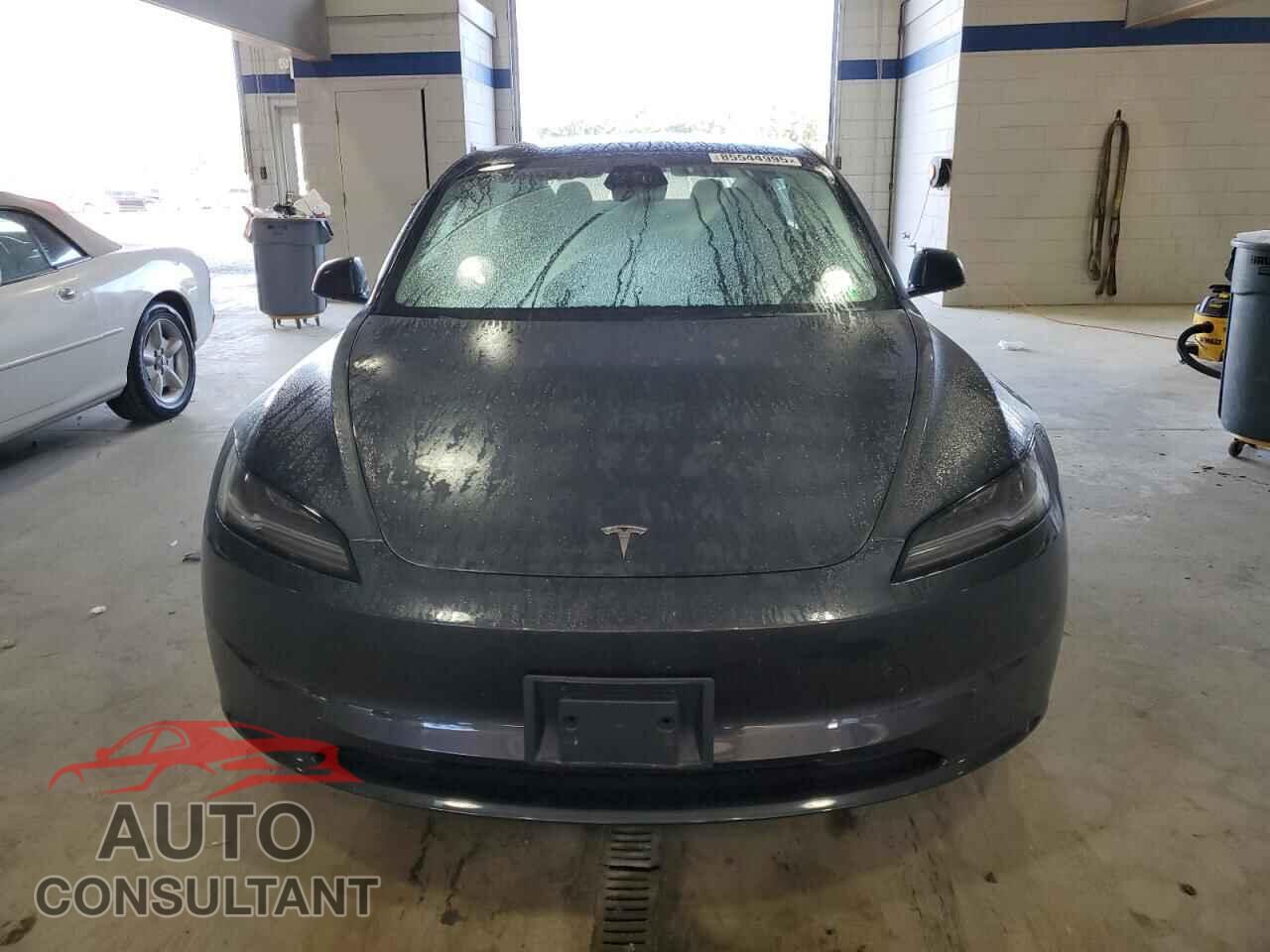 TESLA MODEL 3 2024 - 5YJ3E1EA2RF726205