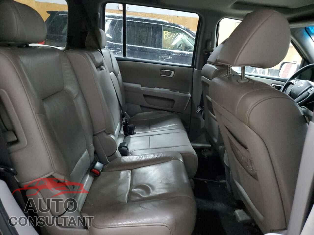 HONDA PILOT 2011 - 5FNYF4H53BB045396