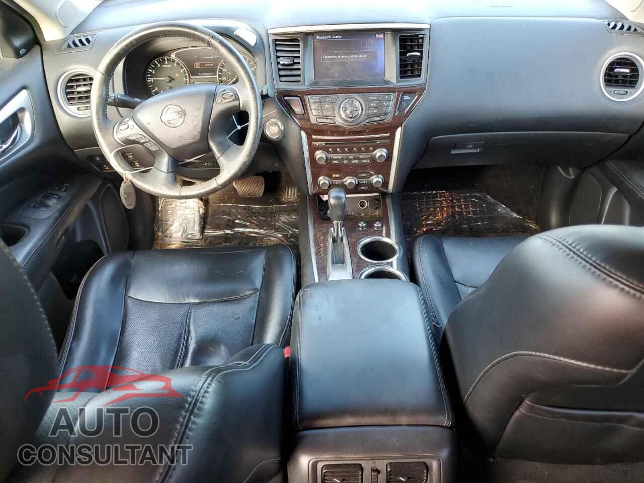 NISSAN PATHFINDER 2015 - 5N1AR2MN1FC701192