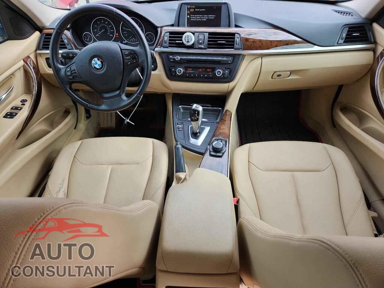 BMW 3 SERIES 2013 - WBA3C3C5XDF982052