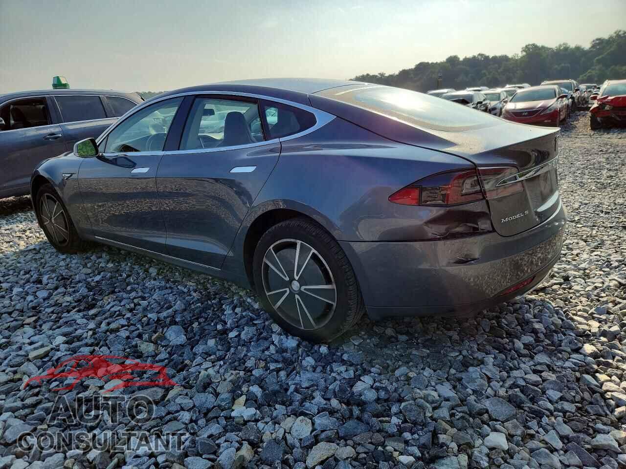 TESLA MODEL S 2013 - 5YJSA1CP0DFP23682