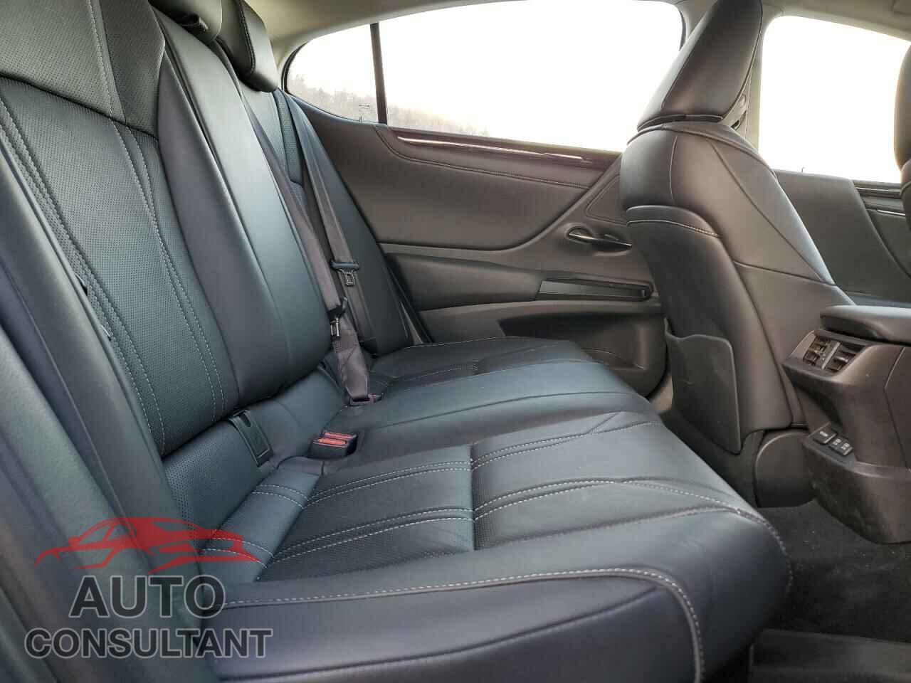 LEXUS ES300 2020 - 58AE21B1XLU005445
