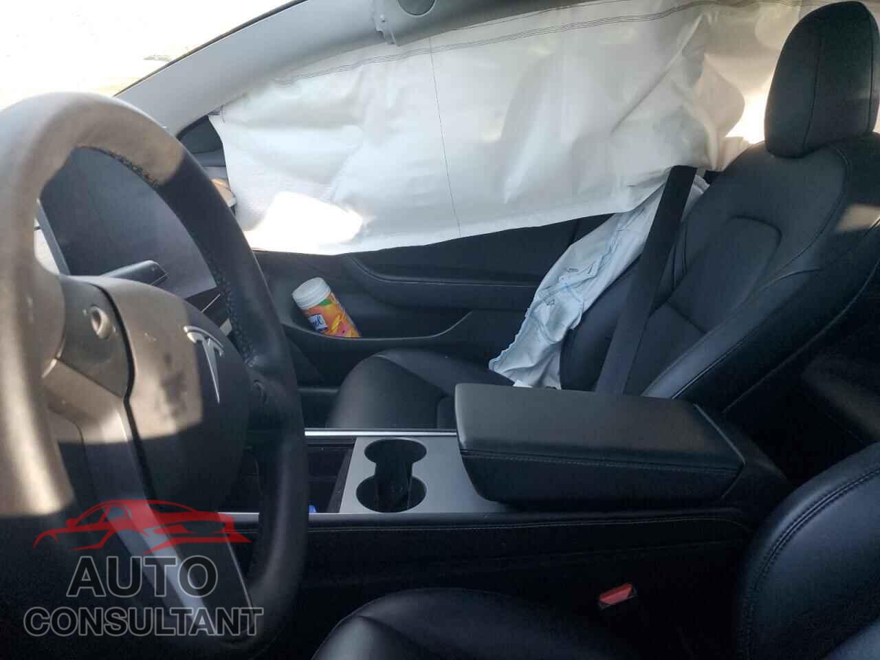 TESLA MODEL 3 2022 - 5YJ3E1EC9NF103563