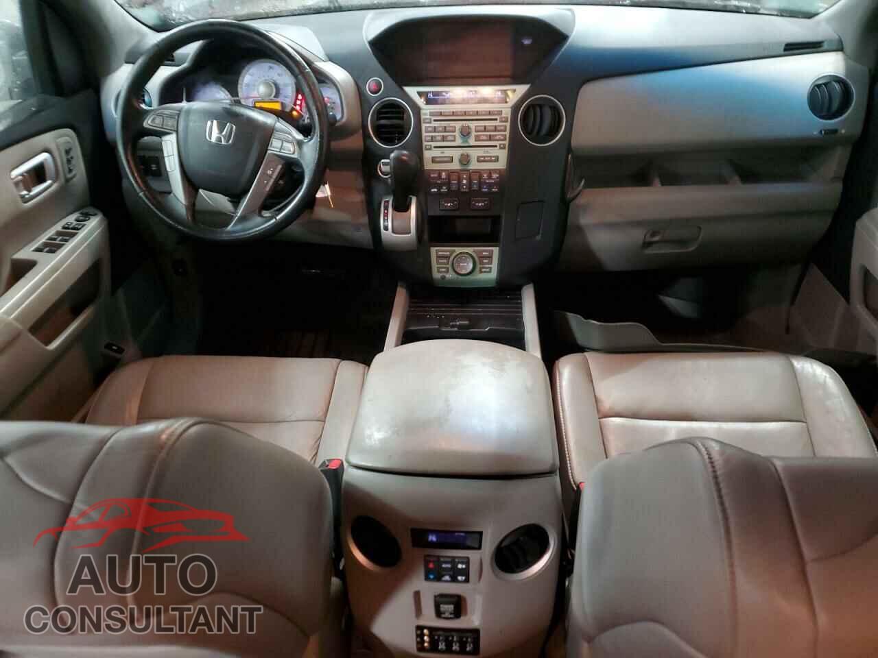 HONDA PILOT 2010 - 5FNYF4H94AB019987