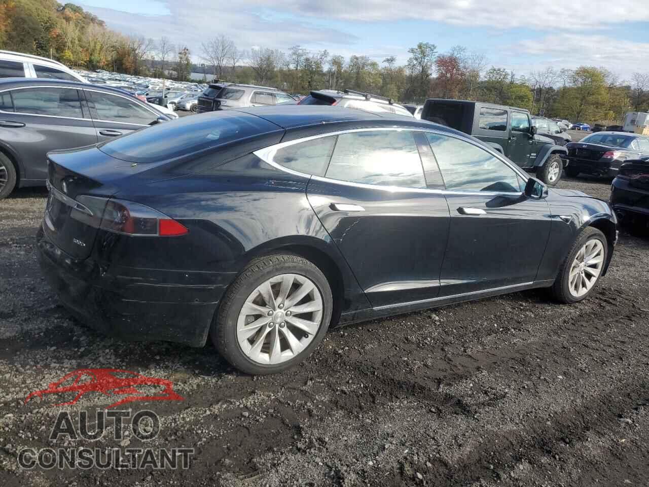 TESLA MODEL S 2017 - 5YJSA1E23HF217982