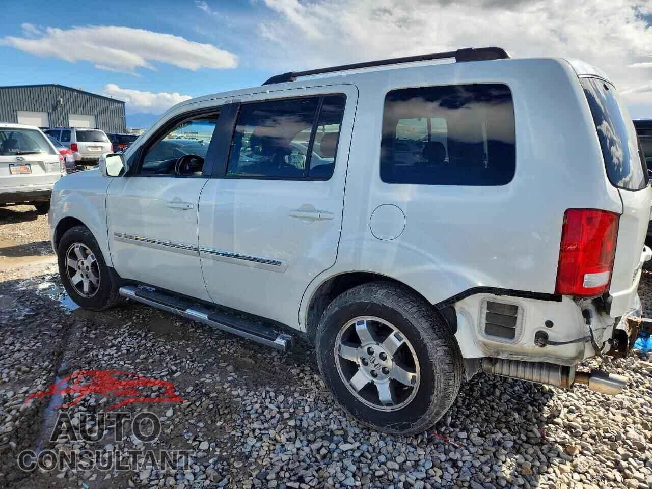 HONDA PILOT 2011 - 5FNYF4H92BB505571
