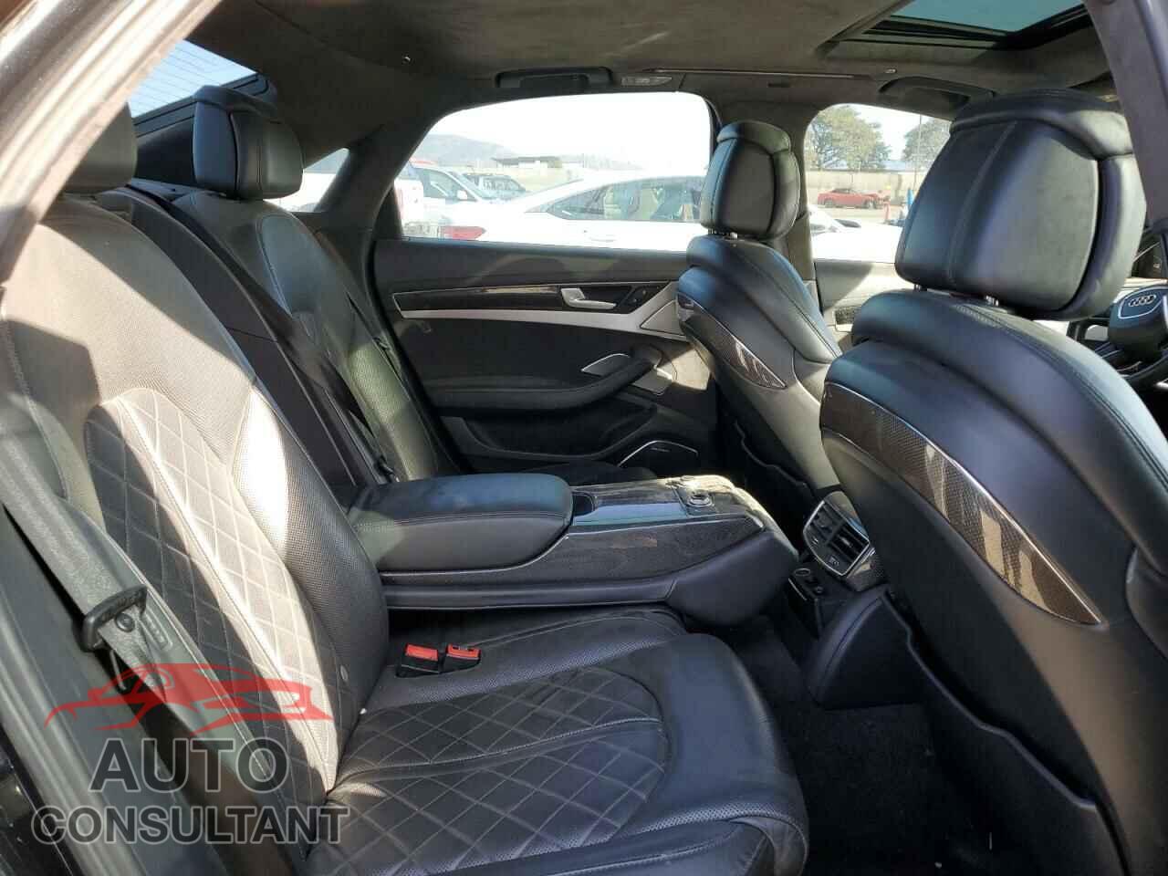 AUDI S8 2013 - WAUD2AFD0DN019746