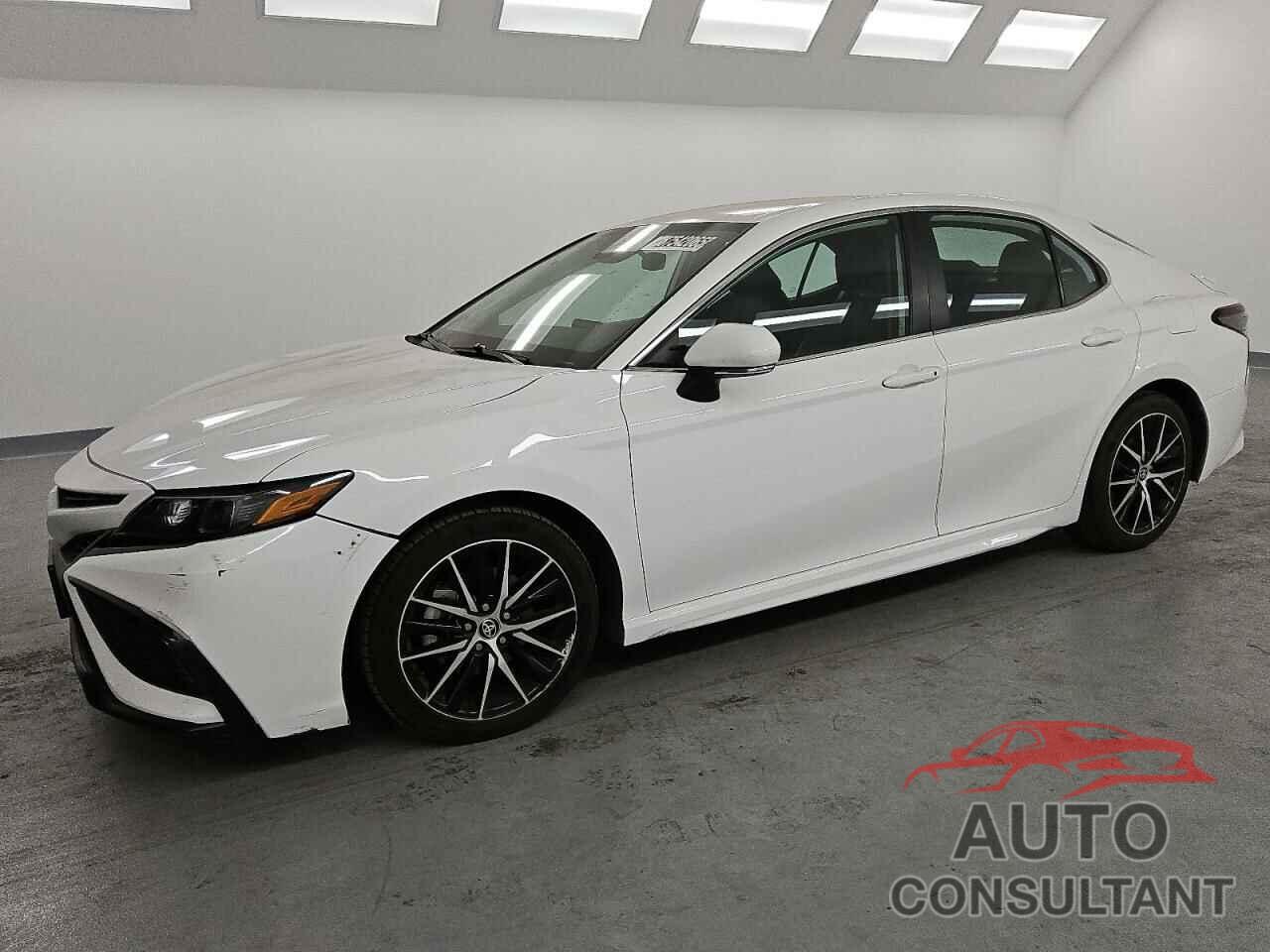 TOYOTA CAMRY 2023 - 4T1G11AK0PU751504