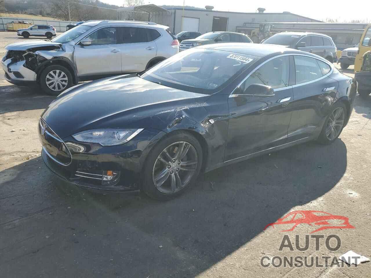 TESLA MODEL S 2013 - 5YJSA1CG7DFP03879