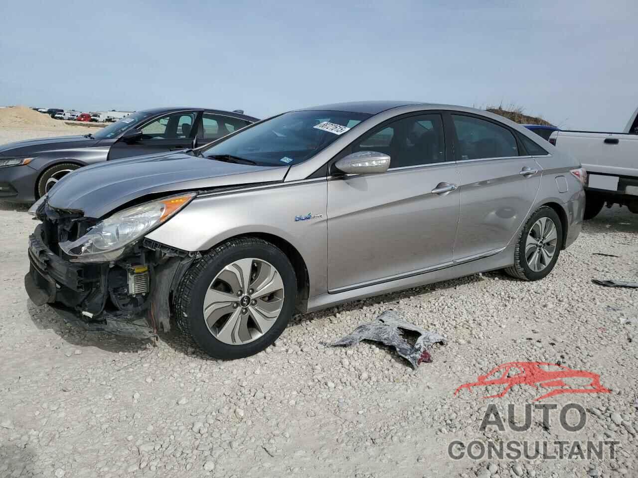 HYUNDAI SONATA 2013 - KMHEC4A47DA092175