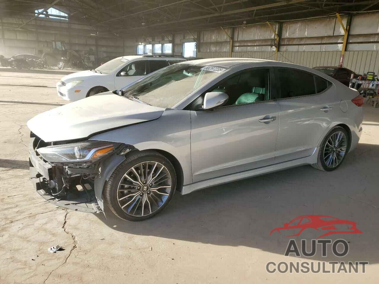 HYUNDAI ELANTRA 2018 - KMHD04LB8JU499027