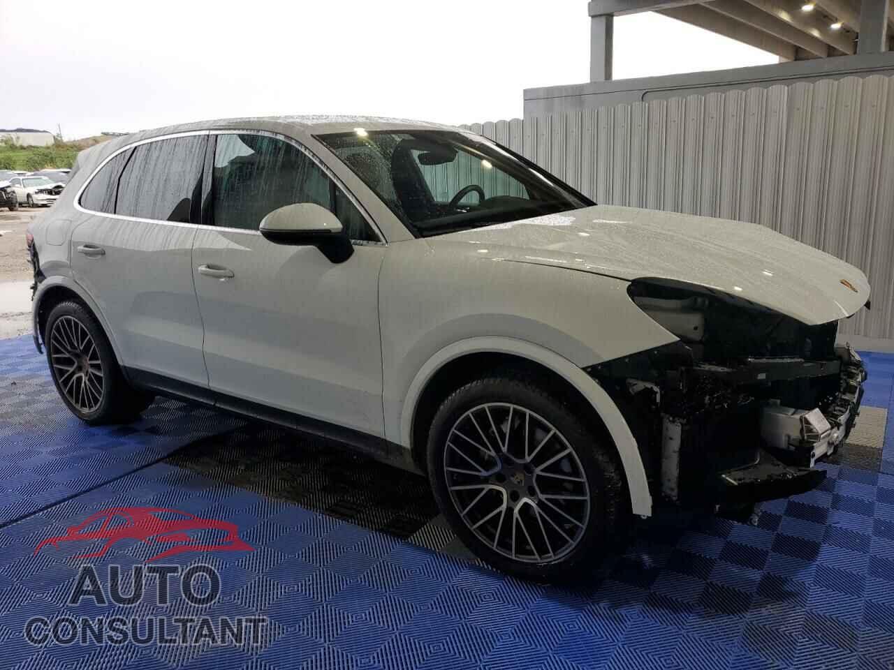 PORSCHE CAYENNE 2020 - WP1AA2AY0LDA04384