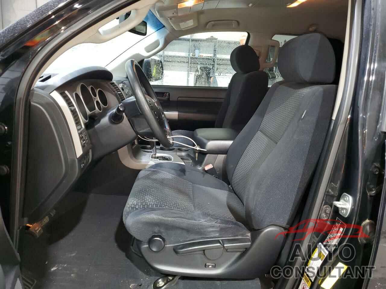 TOYOTA TUNDRA 2010 - 5TFUY5F16AX100989