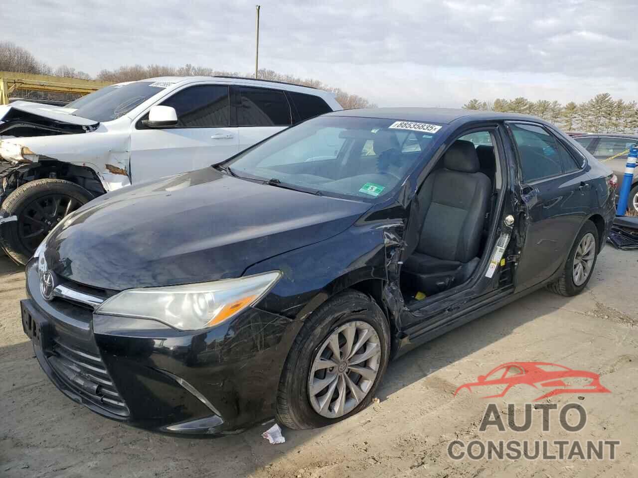 TOYOTA CAMRY 2015 - 4T4BF1FK4FR492590