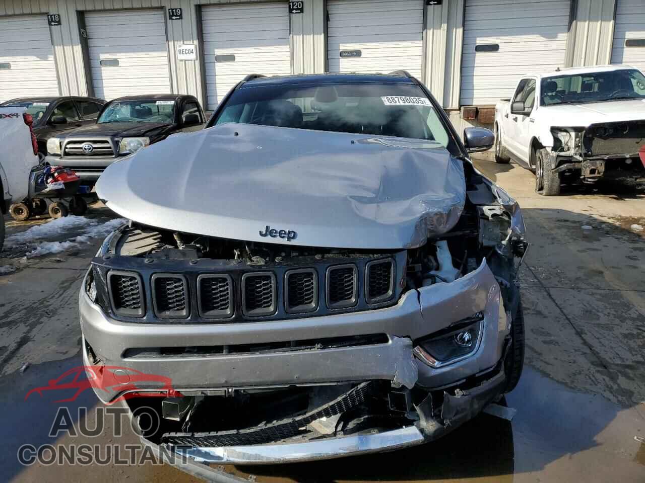 JEEP COMPASS 2018 - 3C4NJDCB0JT135524