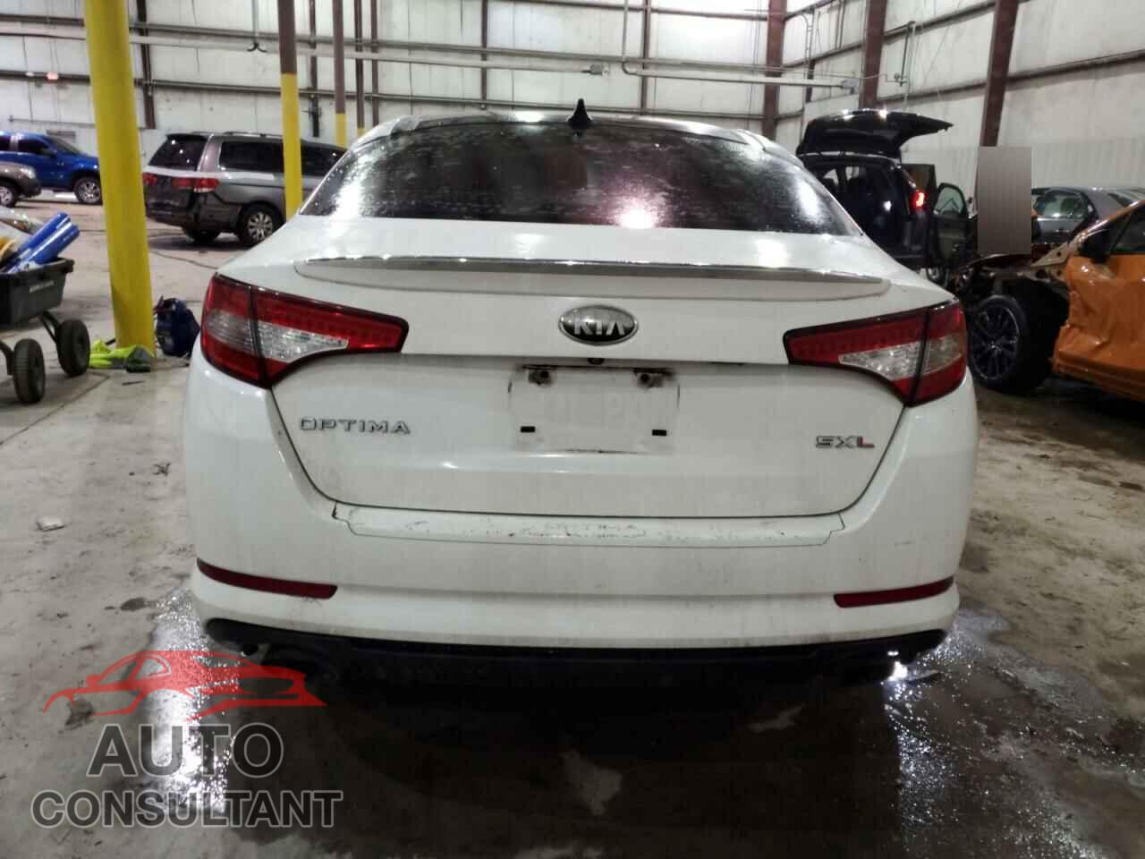 KIA OPTIMA 2013 - 5XXGR4A63DG213978