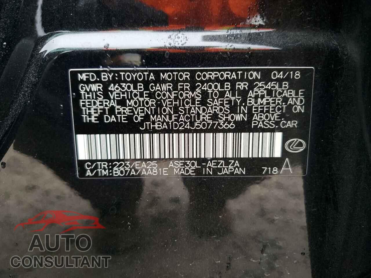 LEXUS IS 2018 - JTHBA1D24J5077366