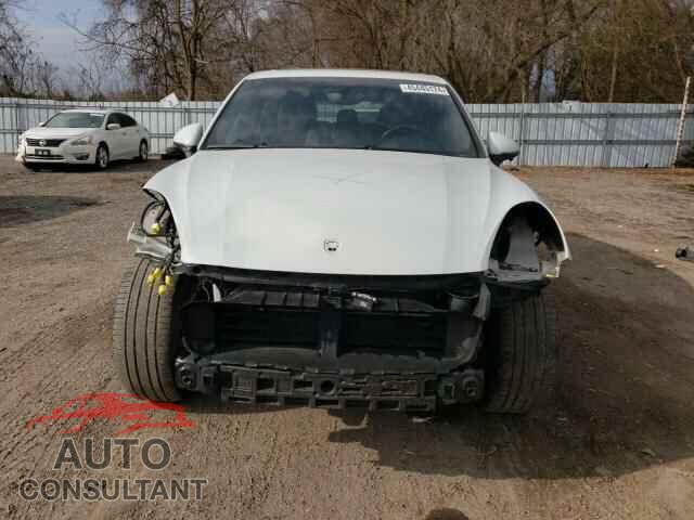 PORSCHE CAYENNE 2017 - WP1AA2A28HKA85357