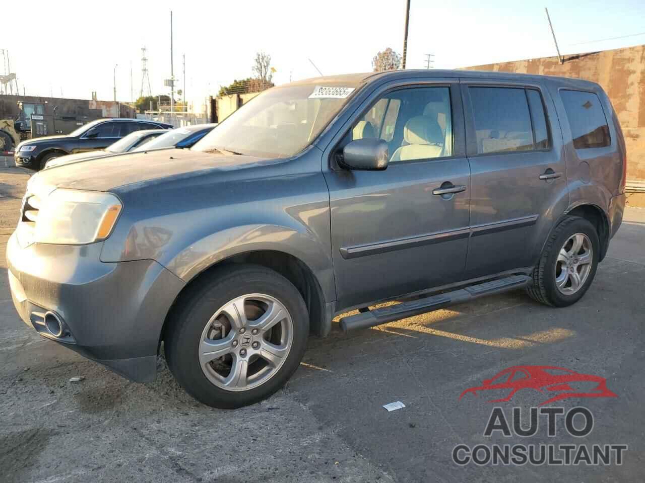 HONDA PILOT 2013 - 5FNYF3H42DB008411